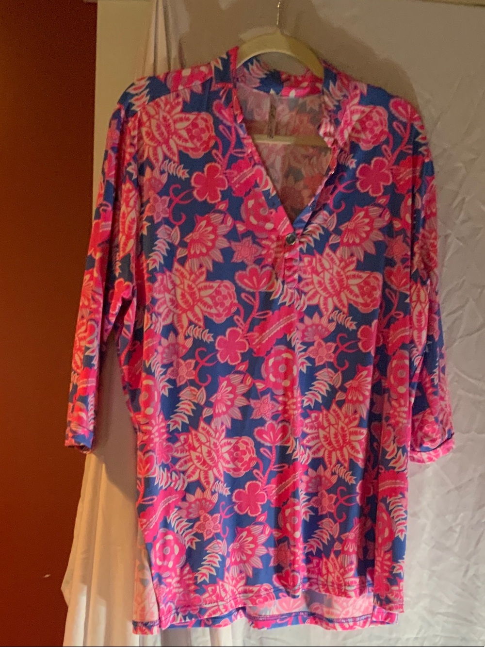 Lulu-B Floral V-Neck Tunic in Pink and Blue